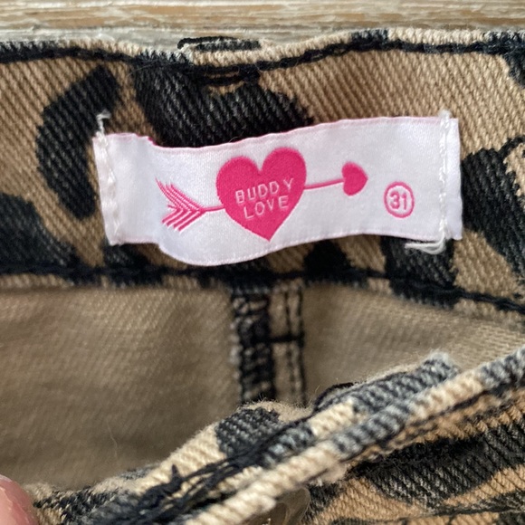 Buddy Love - Sharon Distressed Leopard Mini Skirt NWOT - Picture 5 of 6